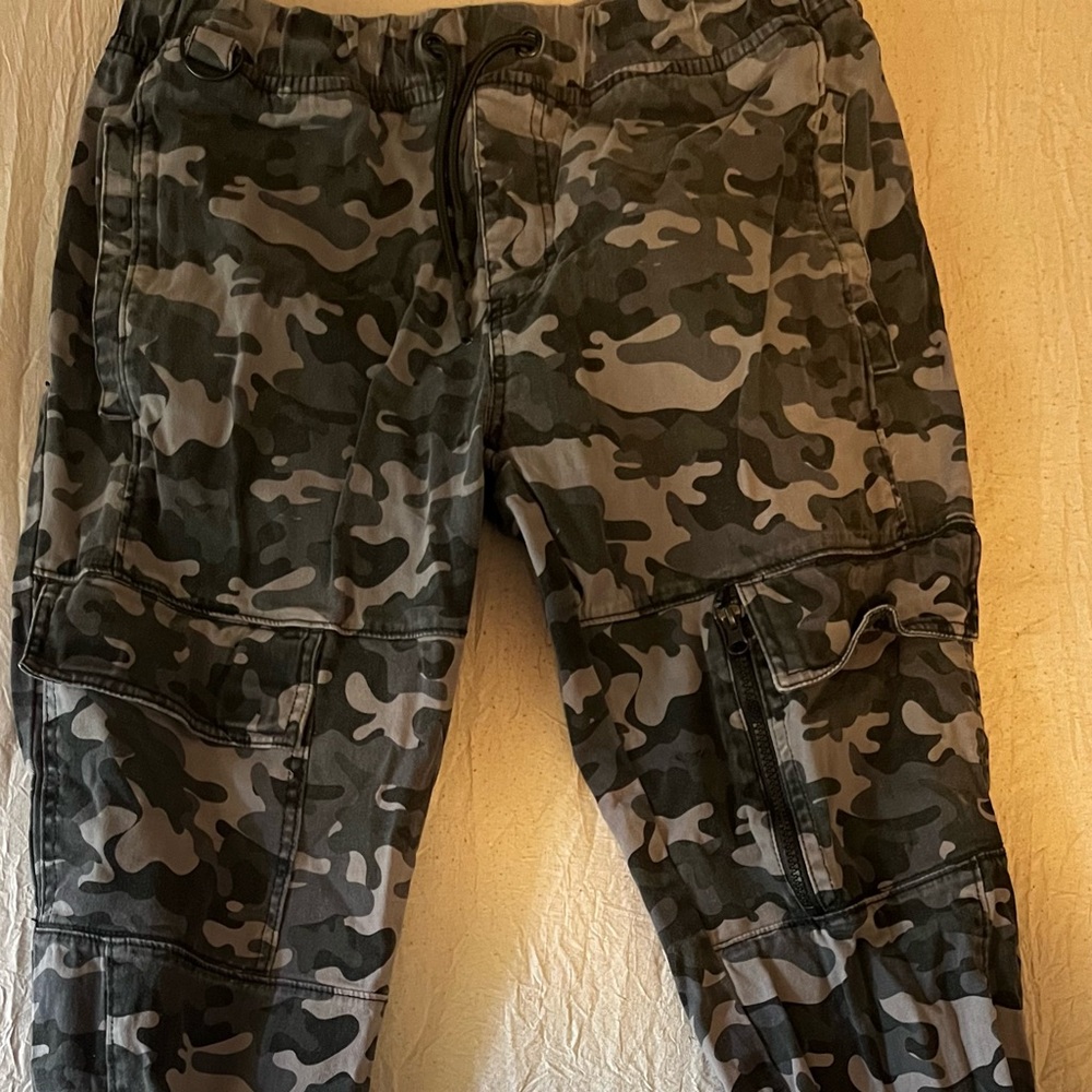 Camo cargo sweat pants